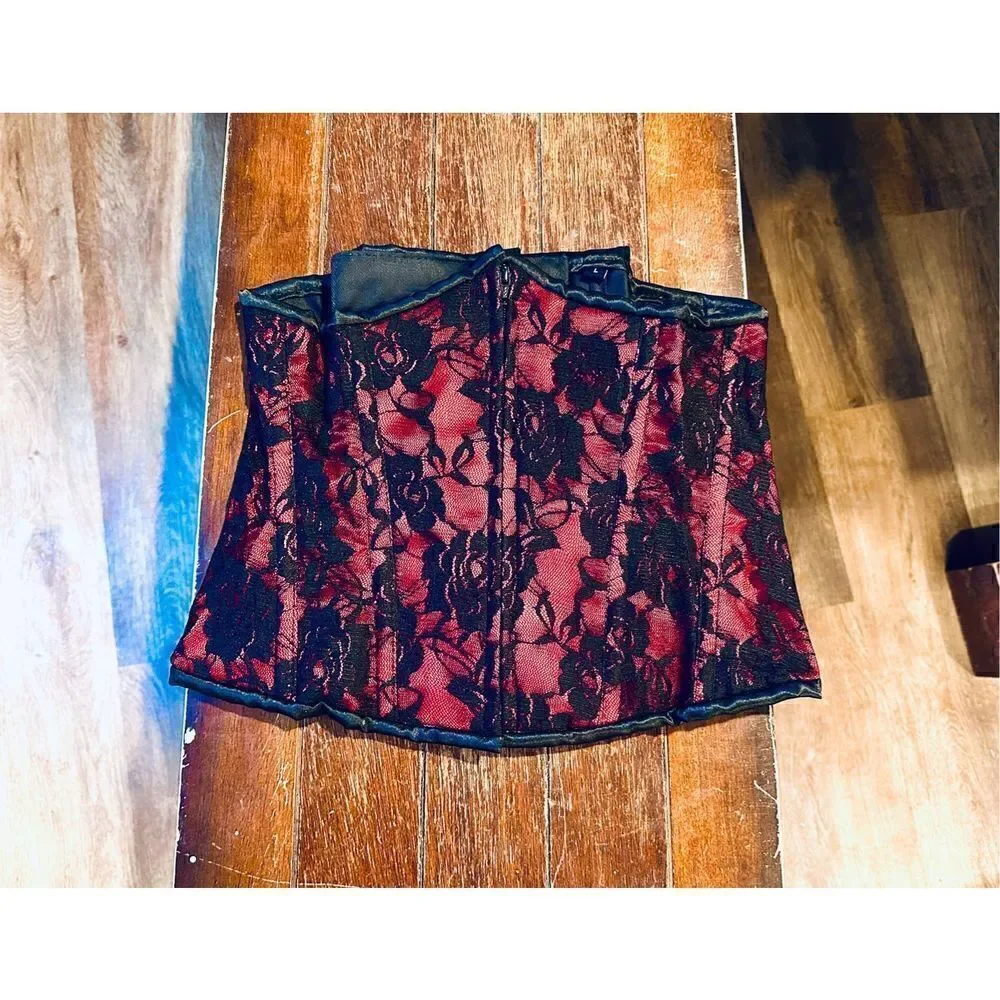 Daisy corsets womens Lavish Red W/Black Lace Overlay Mini Cincher Corset
